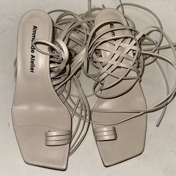 Ammonde Atelier Aria 75 Multi Strap in Ivory - Picture 3 of 4